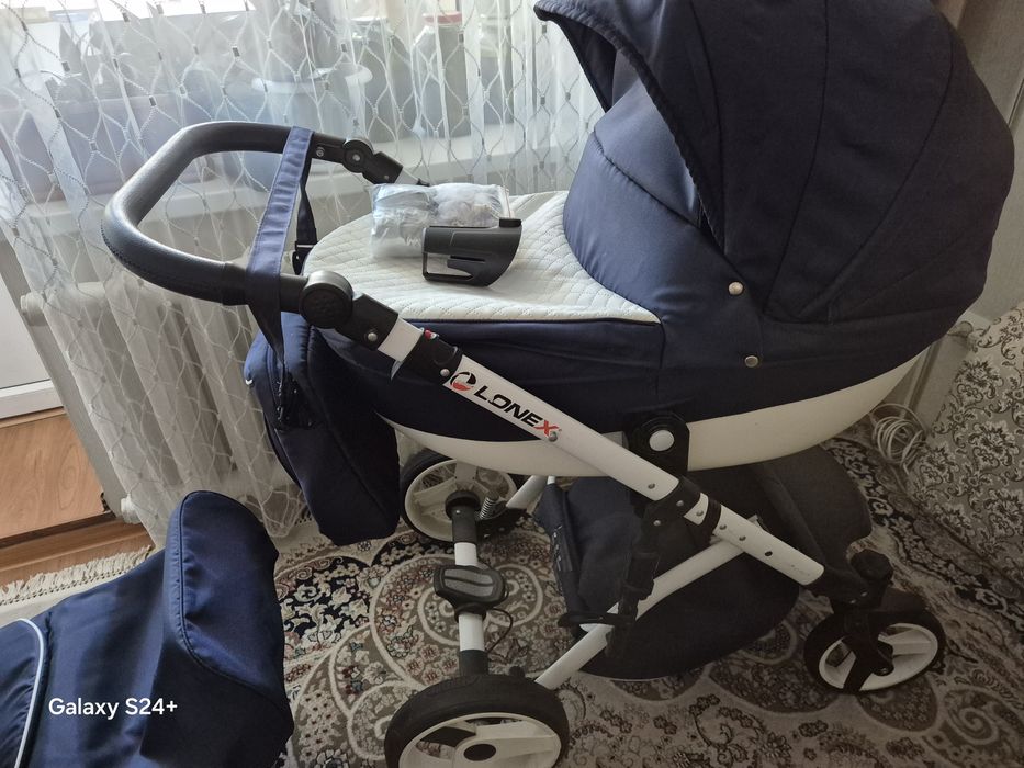Продам коляску Lonex,!