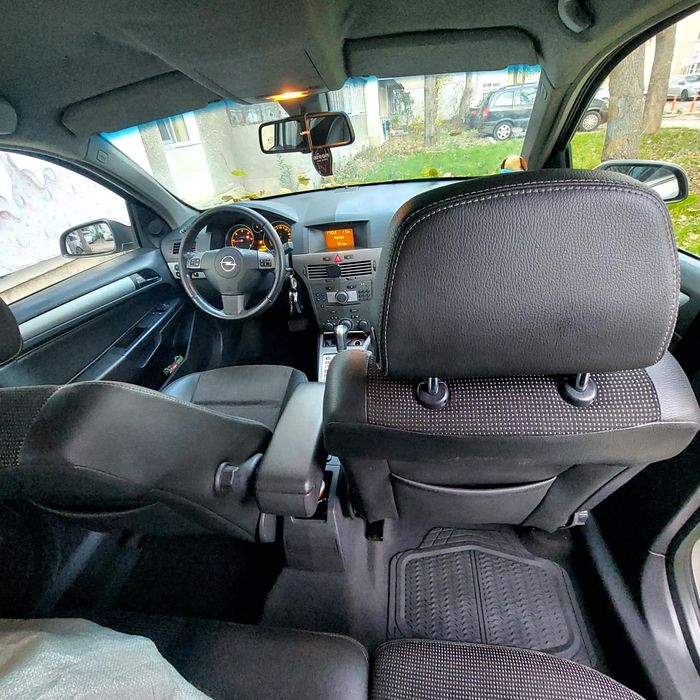 Opel Astra H 1.9 CDTI automata