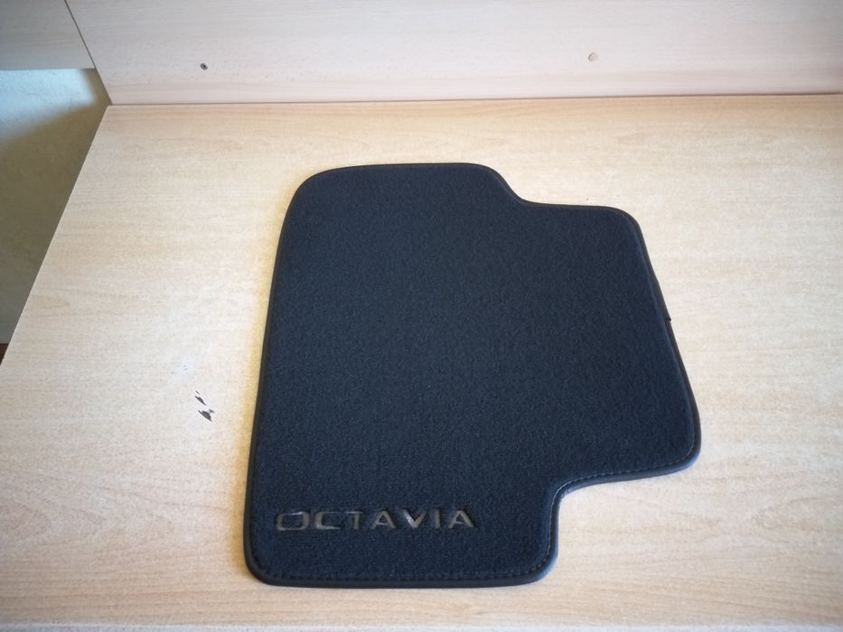Covorase auto din mocheta dedicate SKODA OCTAVIA IIl