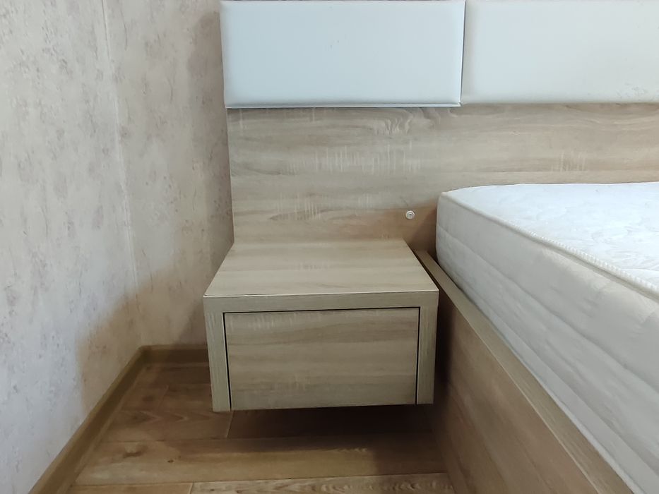 Двухспальная кровать