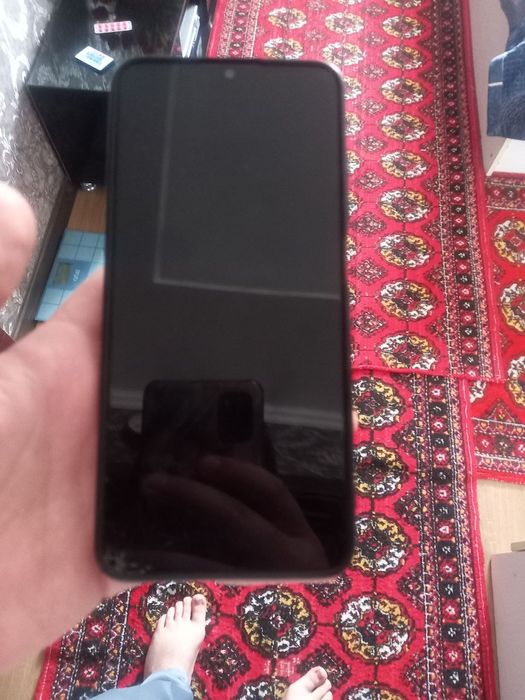 Продам телефон срочно 700к