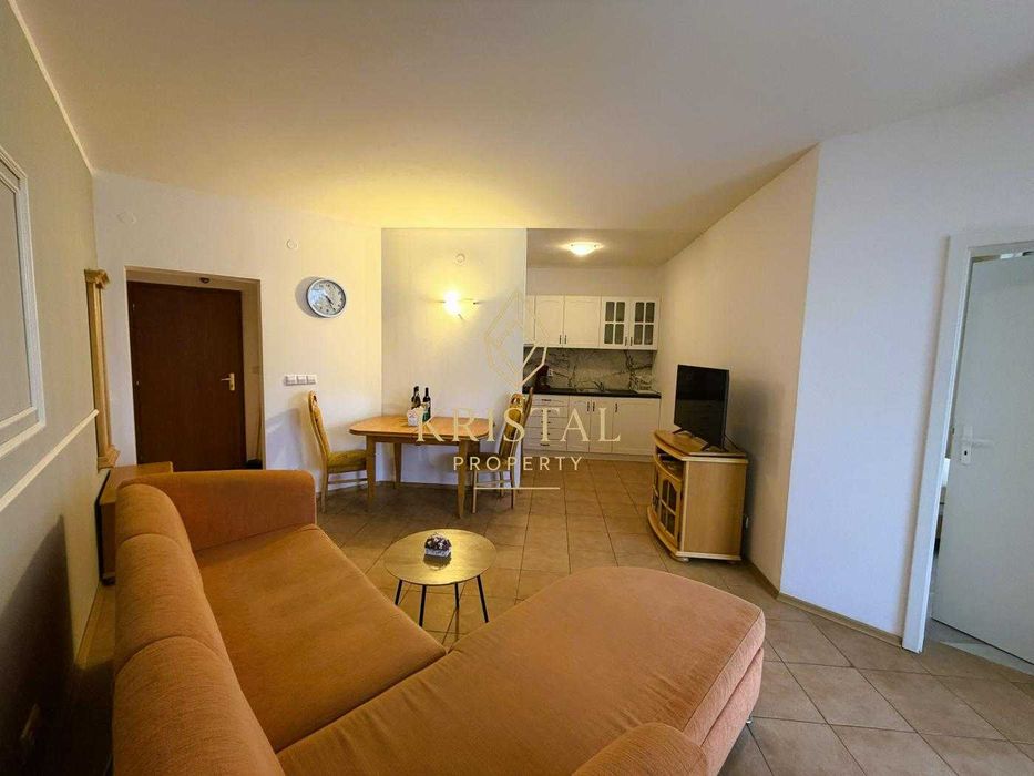 Продава се Двустаен апартамент в к.к. Слънчев бряг - 70 кв.м за 598 €/кв.м - Снимка #1