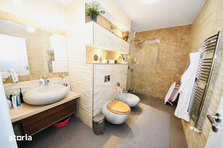 Vand casa proprietate personala