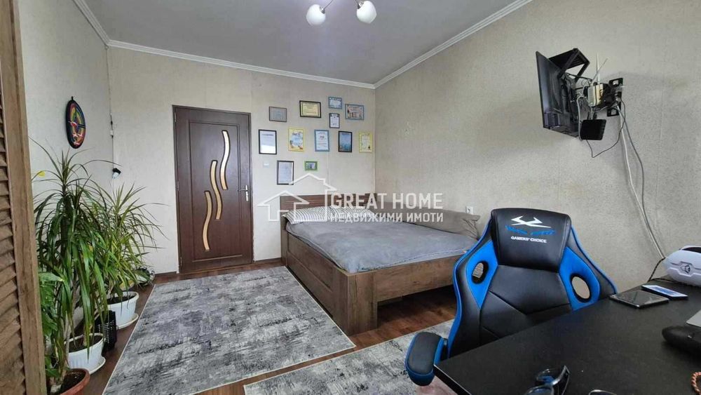 Продава се Тристаен апартамент в Търговище, Център - 76 кв.м за 1040 €/кв.м - Снимка #2