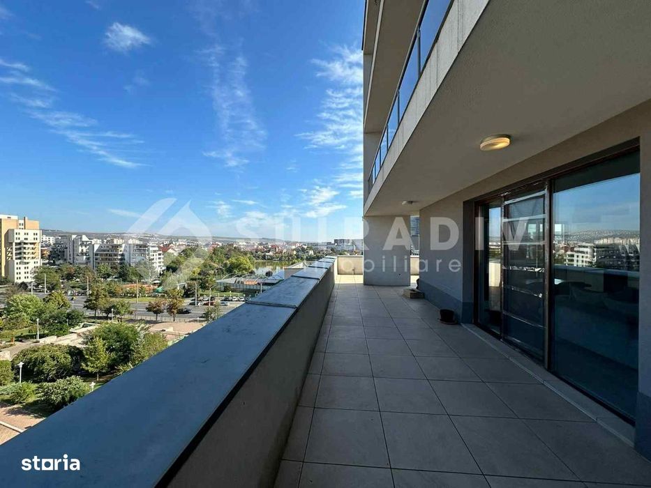 Apartament premium cu 4 camere, terasă de 145 m² și parcare– Riviera