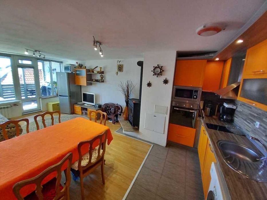 Продава се Тристаен апартамент в Несебър - 85 кв.м за 1236 €/кв.м - Снимка #1