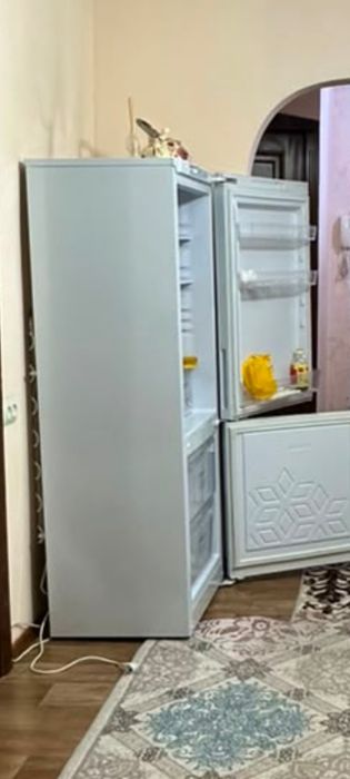 Продается холодильник