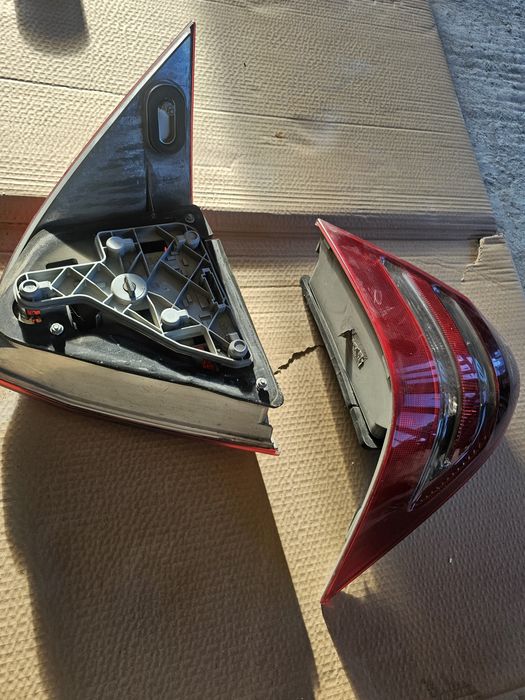 Lampa stop pe aripa dreapta stânga Mercedes-Benz C-Class W203/S203/CL2