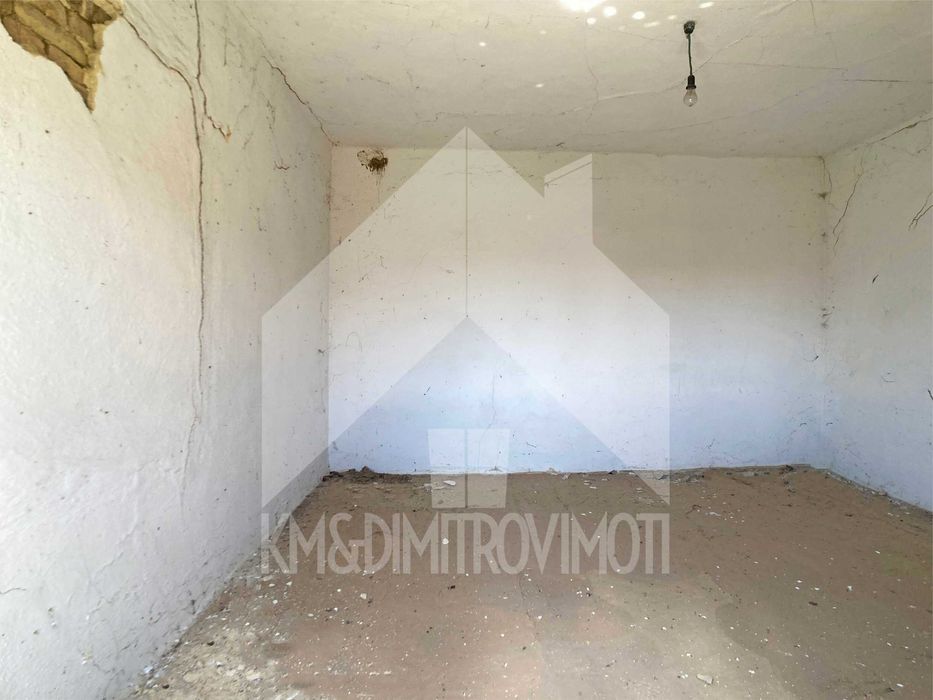 Продава се Къща в с. Изворник, Област Варна - 72 кв.м за 125 €/кв.м - Снимка #6