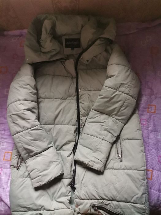 Продаю женские куртки
