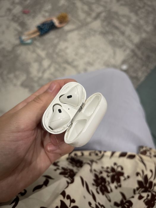 продам AirPods 1 , оригинал