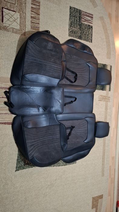 Продам Авто  чехол  в комлекте