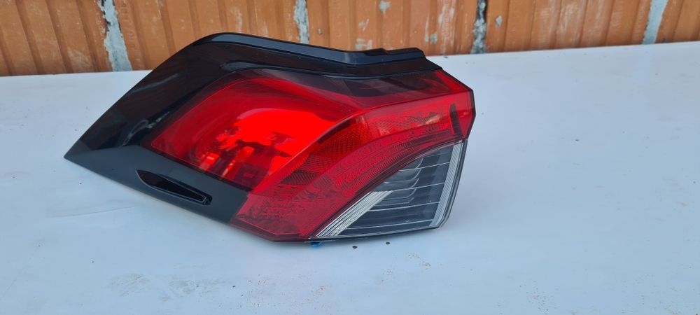 Lampa / tripla stop stanga pe aripa Toyota Rav 4  2019 - 2024