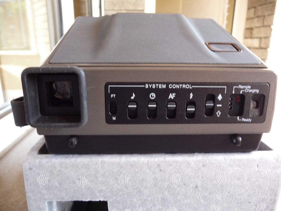 Нов фотоапарат Polaroid Image System за моментни снимки