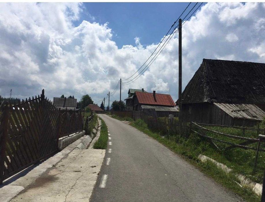 Teren intravilan Balcesti 1000 mp