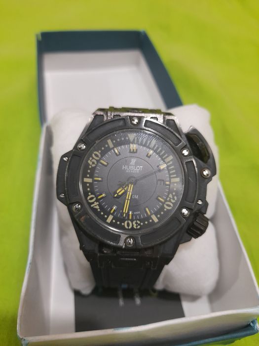 Продам Часы HUBLOT