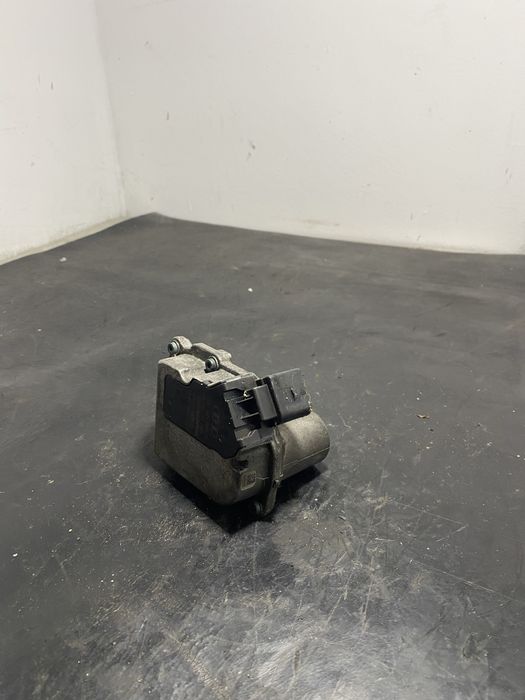 clapeta motoras galerie admisie Audi A6 C6 3.0 TDI V6 BMK BNG ASB BPP