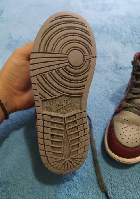 Nike Air Jordan 1 MID BG