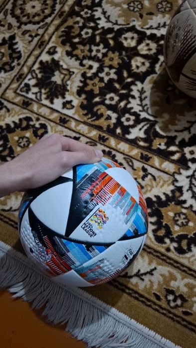 Остался 1 мяч посередине