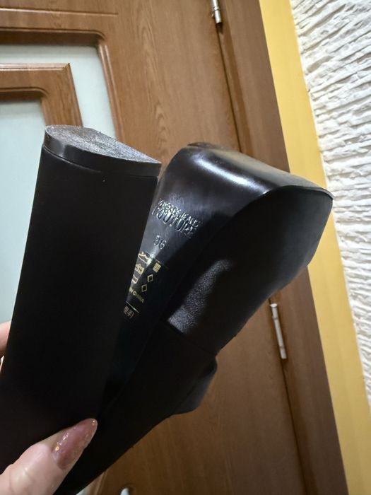 УНИКАЛНИ Versace Jeans Couture, 100% Оригинал, 38 номер