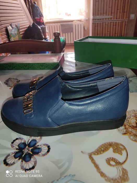 Продам обувь 40 размер