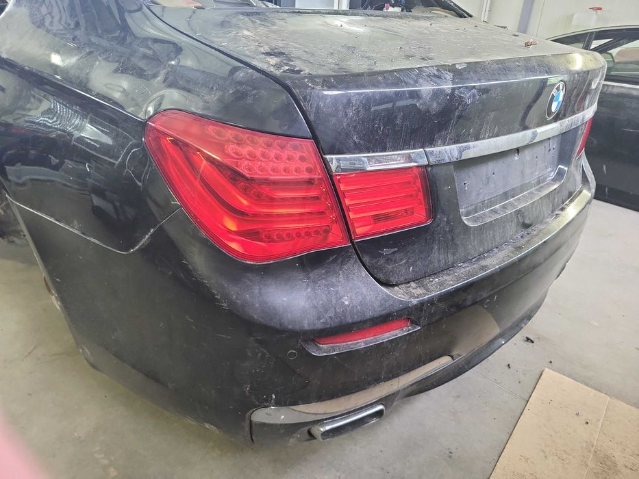 Dezmembrez bmw seria 7 f01 740xd an 2010