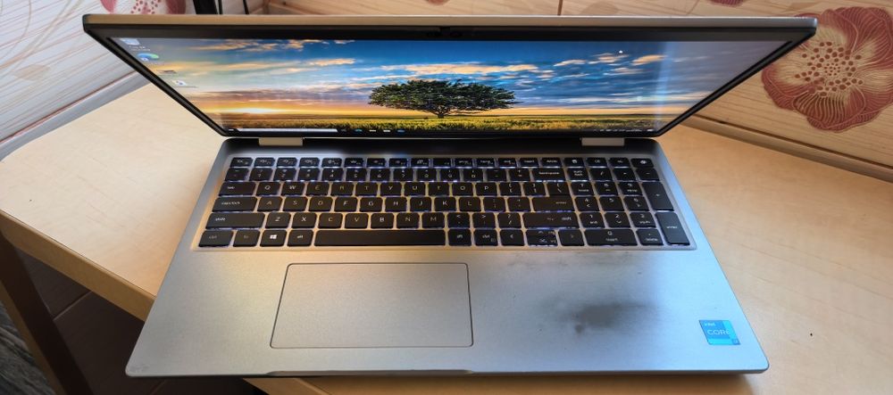Laptop Dell Latitude 5521_i7-11850H gen 11_12GB DDR4_256GB SSD_15.6FHD