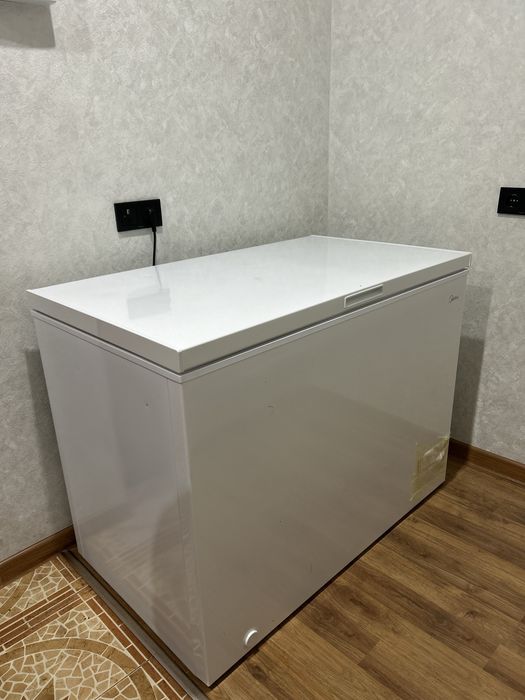 Продам морозильник