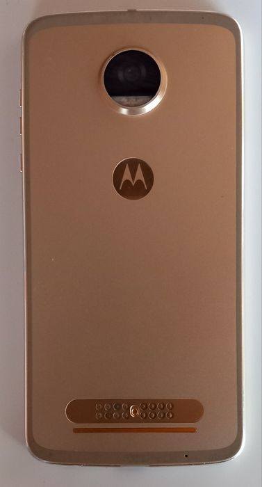 Motorola Z2 Play