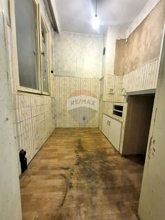 Продава се Тристаен апартамент в Варна, Младост 1 - 66 кв.м за 889 €/кв.м - Снимка #2