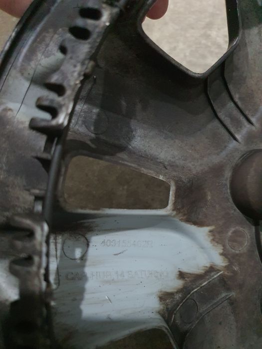 Vând capac roată Dacia Spring