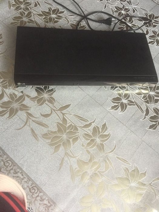 Продам ДВД проигрыватель LG