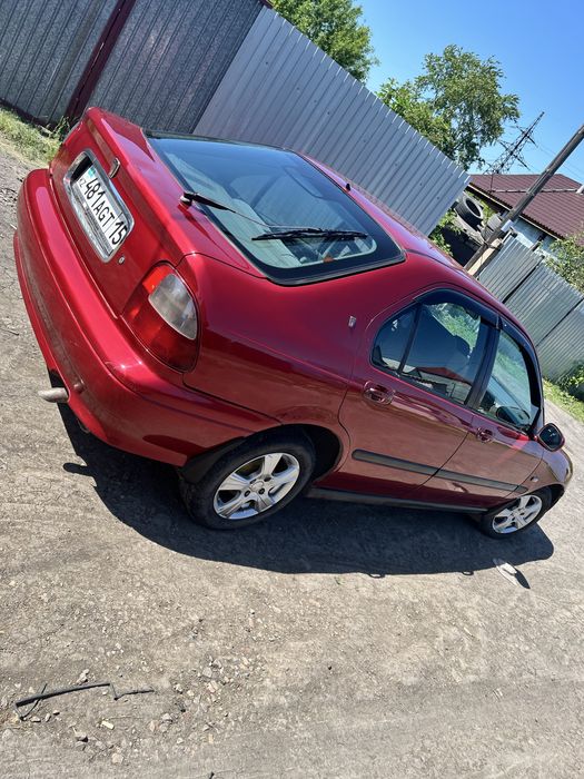 Продам Машину .