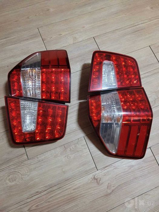 Продам задние фары от KIA Mohave KV300.