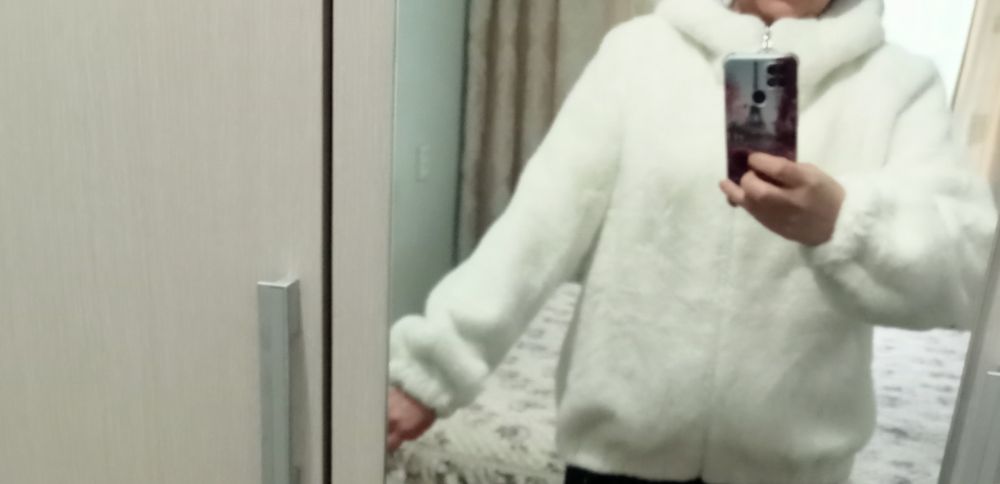 Шубка теди почти новая одевалось 1 раз 12000,остальное по 3500