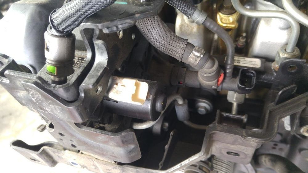 Pompa inalte dacia duster 1.5 dci euro 6 b k9k g666 h8201100115 a2c53351931