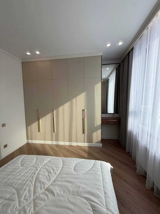 Сдаю срочно новую 3-ком квартиру Рядом Хумо Арена  3/7/10 А3