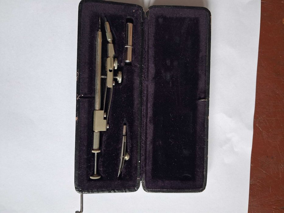 compas balustru, cechime 100 ani