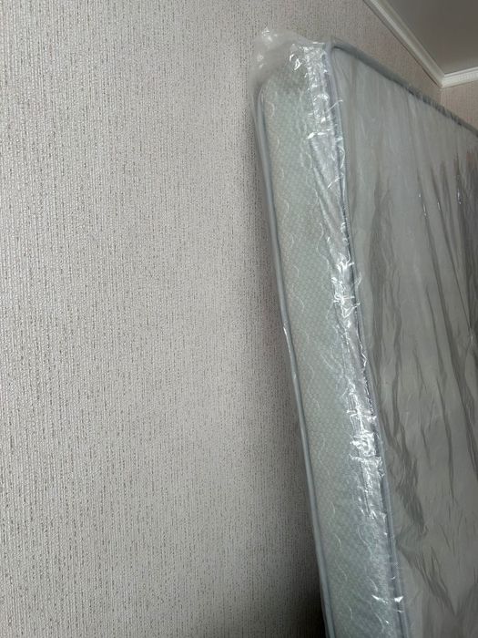 Продам матрас 160/200