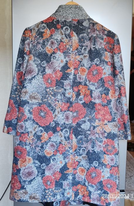 Продам женское пальто