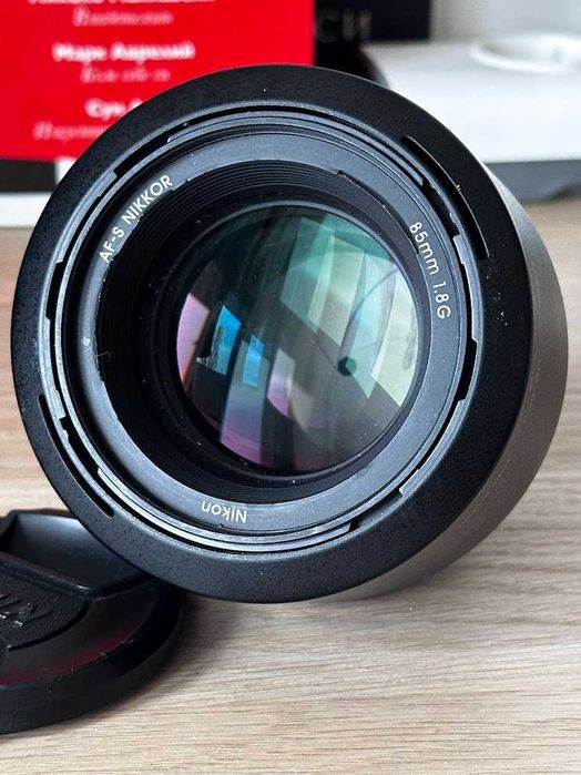 Обектив Nikon AF-S Nikkor 85mm f/1.8G
