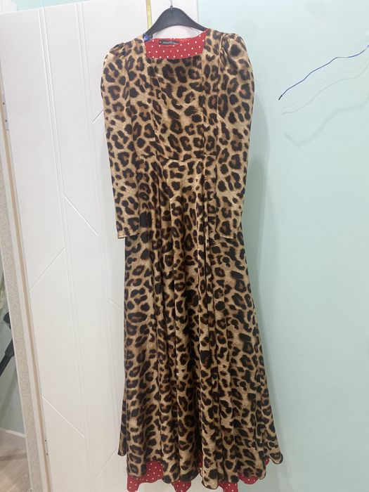 Платье красивое макси длины