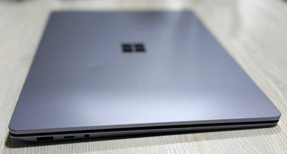 Microsoft Surface 4 13.5 2K Alcantara Blue Сенсор i7-1185G7 16GB/512GB