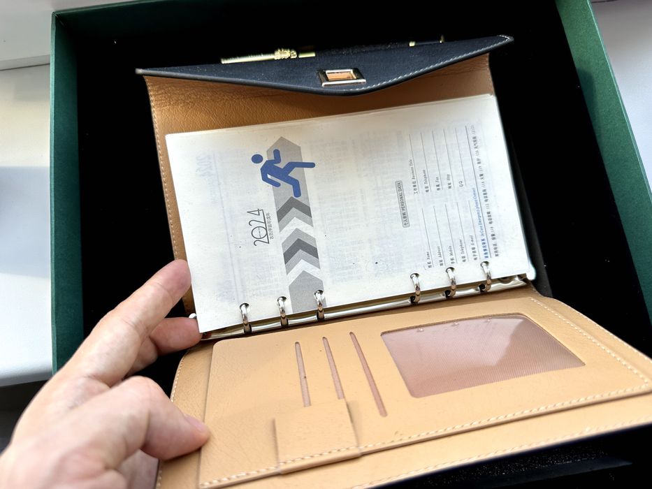 Подарочный набор ежедневник термос ручка новый