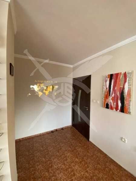 Продава се Тристаен апартамент в Пловдив, Кършияка - 99 кв.м за 2475 €/кв.м - Снимка #11