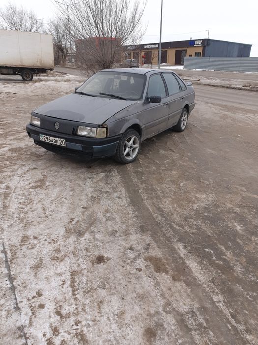 Продам пассат б3 корбиратор 1.8