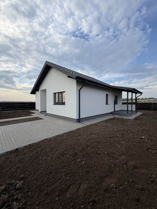Casa de vanzare in Ciurbesti, Miroslava
