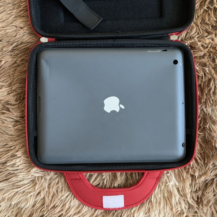 Сумка для Ipad/планшета