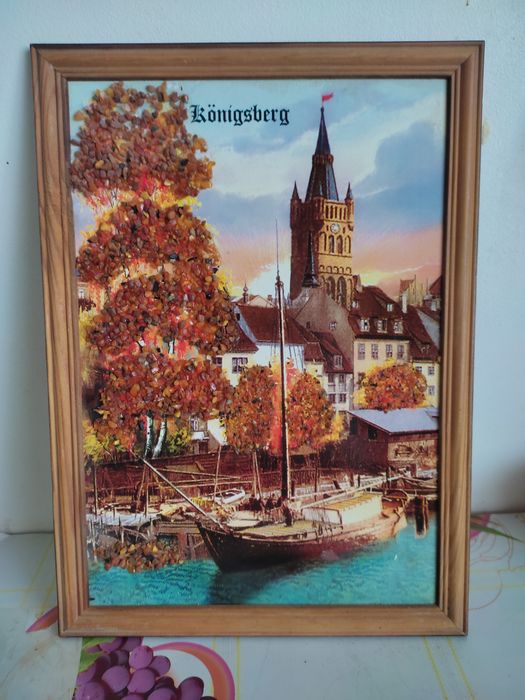 Картина из янтаря