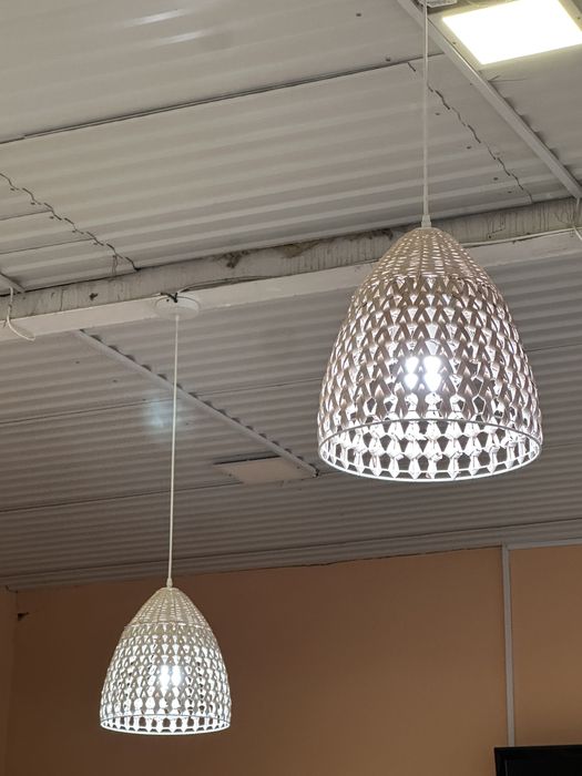 Продаются подвесные люстры